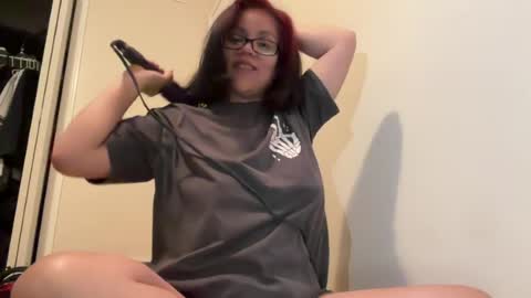 lovelykatiebabe online show from June 26, 2:28 am