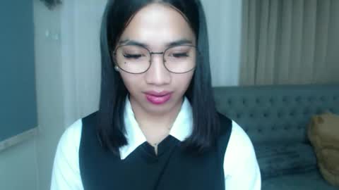 lovelymae18 online show from March 25, 10:49 pm