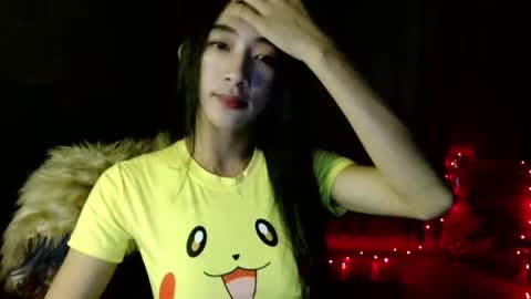 lovelypetite143 online show from February 10, 4:37 am