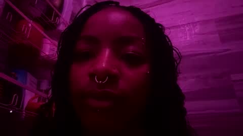 lovesalem online show from November 27, 4:09 am