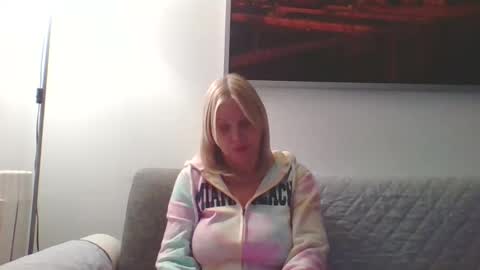 Marlyn online show from January 8, 12:27 am