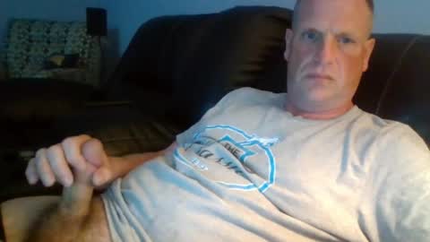 lovetocum37 online show from May 19, 2:40 am