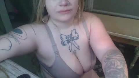 lovetubes101 online show from February 28, 3:32 am