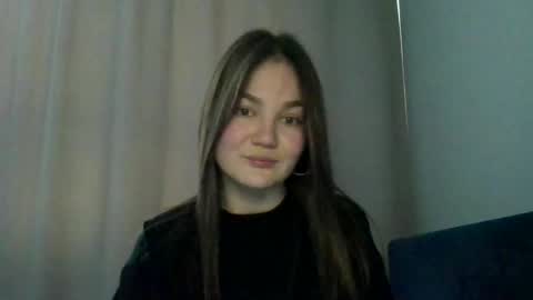 loviesimone online show from March 11, 10:40 am