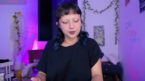 loving_alma online show from June 9, 3:50 am