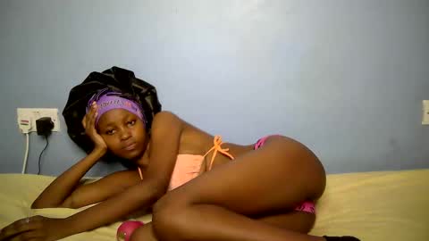 lovly_lastborn online show from February 28, 6:34 pm