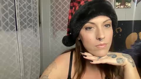 Lox online show from December 22, 4:50 am