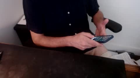 lreed090 online show from October 6, 5:53 pm