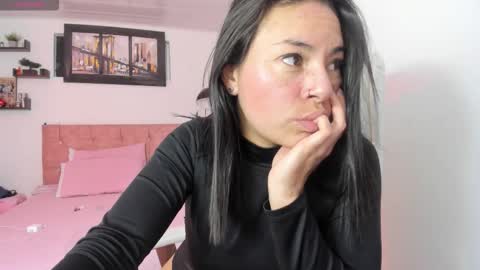 lrousse online show from October 12, 1:42 am