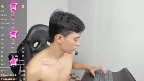 Snapshot of luandy_ chatting on February 17, 5:12 pm lUAN online show from February 17, 5:12 pm
