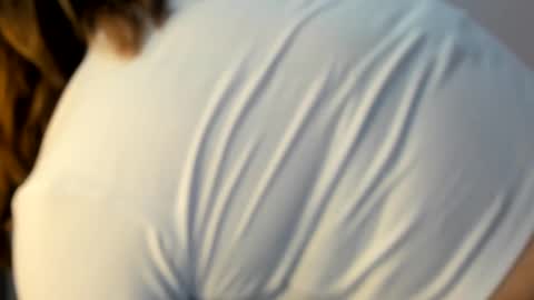 luara__01__lecat_1 online show from October 21, 7:50 pm