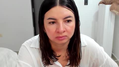 luara__01__lecat_1 online show from February 17, 9:19 am