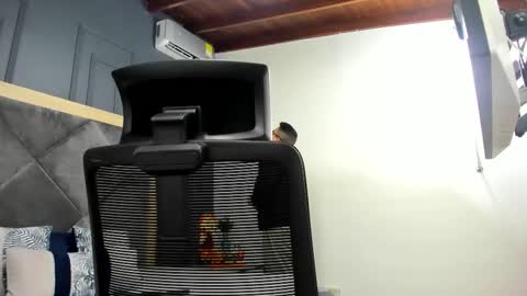 Snapshot of luca_morettii chatting on October 14, 12:19 pm luca_morettii online show from October 14, 12:19 pm
