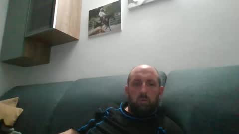 Snapshot of lucabeech88 chatting on October 10, 8:35 pm Luca online show from October 10, 8:35 pm