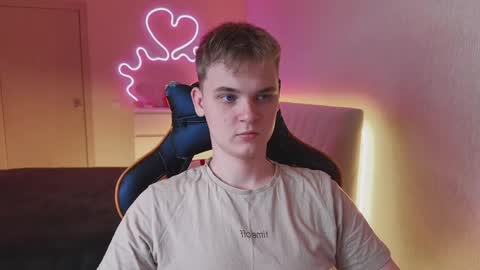 Lucas Gill online show from September 17, 2:48 am