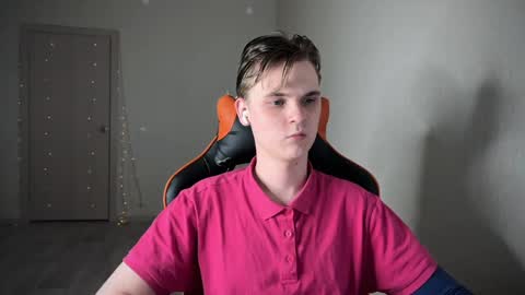 Lucas Gill online show from January 18, 10:28 pm