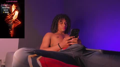 Snapshot of lucas_eevans07 chatting on February 28, 7:35 pm online show from February 28, 7:35 pm
