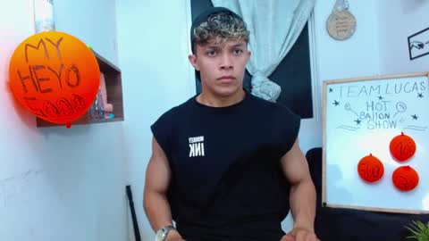 Lucas Luxx online show from November 30, 11:12 pm