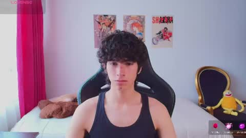 lucas_xo online show from June 30, 1:43 pm