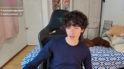 lucas_xo online show from April 7, 4:47 am