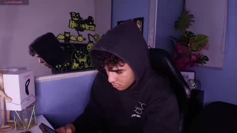 Snapshot of lucascarterr chatting on October 1, 12:10 am lucascarterr online show from October 1, 12:10 am