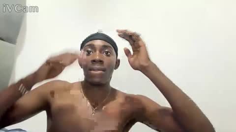 lucasdonatelli online show from March 3, 5:14 am