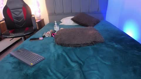 Lucero  online show from February 27, 4:38 am