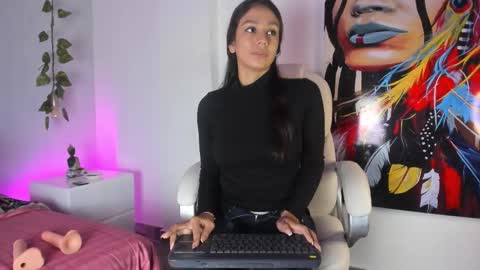 Luciana Ramirez  Sofia Collins online show from November 4, 3:35 pm