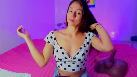 Luciana Ramirez  Sofia Collins online show from February 13, 4:21 pm