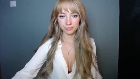 Lucy online show from October 28, 7:42 am