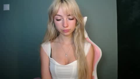 Lucy online show from May 31, 6:23 am