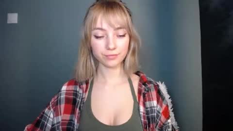 Lucy online show from February 23, 8:00 pm