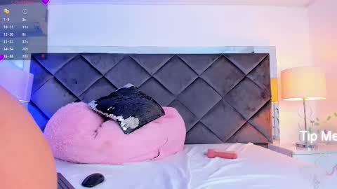 Lucia online show from December 2, 1:09 pm