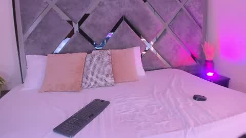 Lucia Gray online show from April 8, 10:35 pm