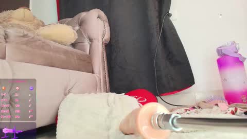 Snapshot of luciana_hunters chatting on September 24, 7:20 pm luciana_hunters online show from September 24, 7:20 pm