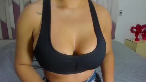 instagram luciana417  online show from March 8, 3:06 am