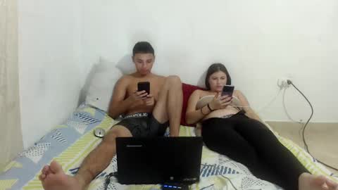 Snapshot of luciana_rober chatting on January 3, 3:38 am luciana_rober online show from January 3, 3:38 am