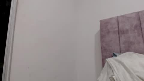 lucianahardmand online show from November 27, 1:24 am