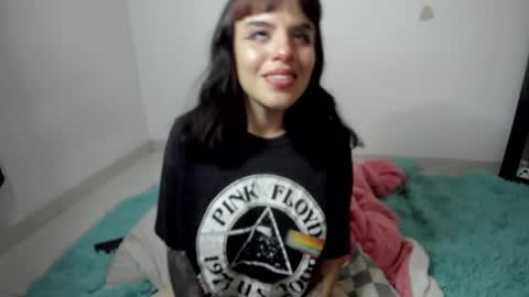 camila online show from March 9, 7:01 am