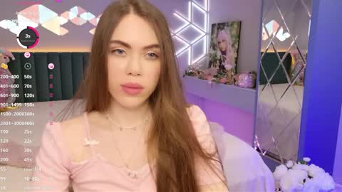 MimiFors online show from May 14, 8:51 pm