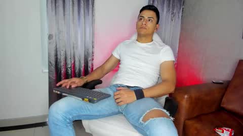 Snapshot of lucii_fer_ chatting on September 16, 1:13 pm Leo online show from September 16, 1:13 pm