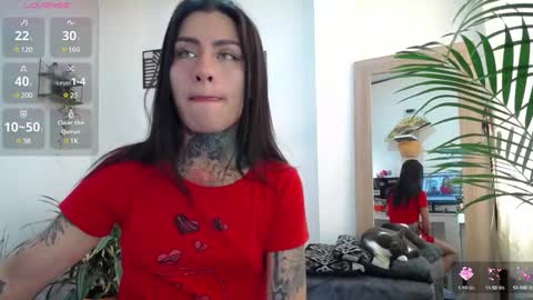 luciiana online show from February 17, 1:00 pm