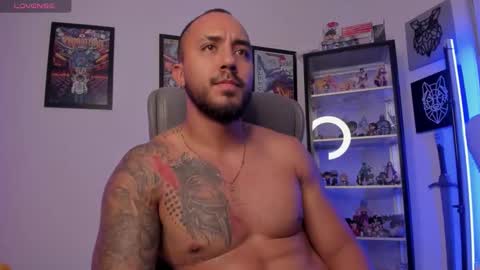 Snapshot of luck_spartans chatting on October 12, 12:03 am Luck online show from October 12, 12:03 am