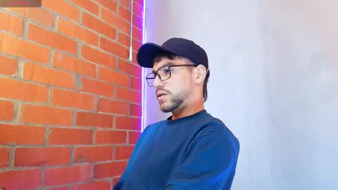 Snapshot of lucky_blessed chatting on October 6, 6:37 pm lucky_blessed online show from October 6, 6:37 pm
