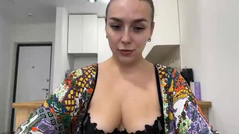 lucky_foryou_baby online show from October 14, 8:06 am