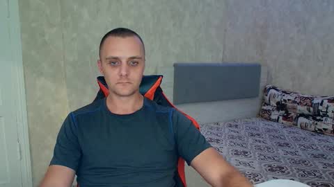 Ethan online show from September 9, 6:52 pm