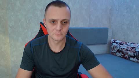 Ethan online show from December 18, 10:02 pm