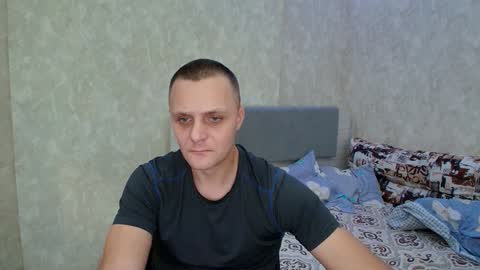 Ethan online show from December 2, 3:51 am