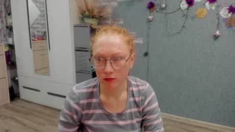 lucky_licky20 online show from December 21, 3:24 am