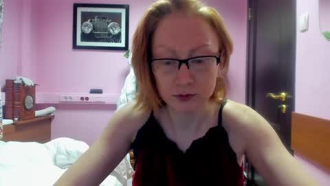 lucky_licky20 online show from February 25, 6:14 am
